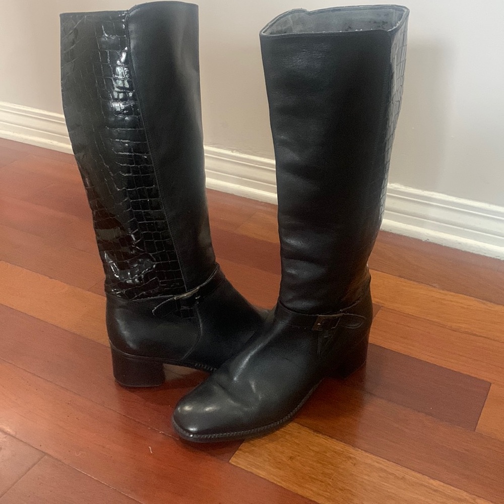 Sudini Black Leather and Patent Pull on Boot - Size 11